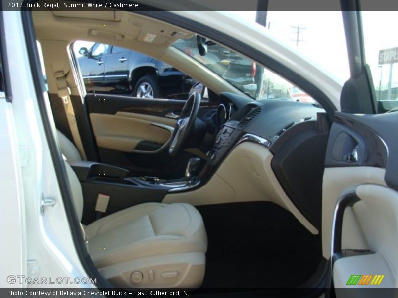 Summit White / Cashmere 2012 Buick Regal