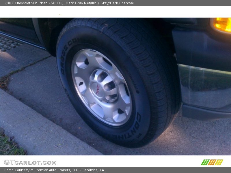 Dark Gray Metallic / Gray/Dark Charcoal 2003 Chevrolet Suburban 2500 LS