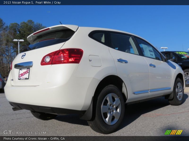 Pearl White / Gray 2013 Nissan Rogue S