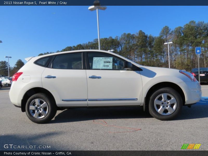 Pearl White / Gray 2013 Nissan Rogue S