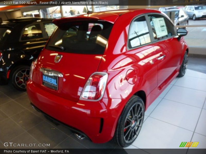 Rosso (Red) / Abarth Nero/Nero (Black/Black) 2013 Fiat 500 Abarth