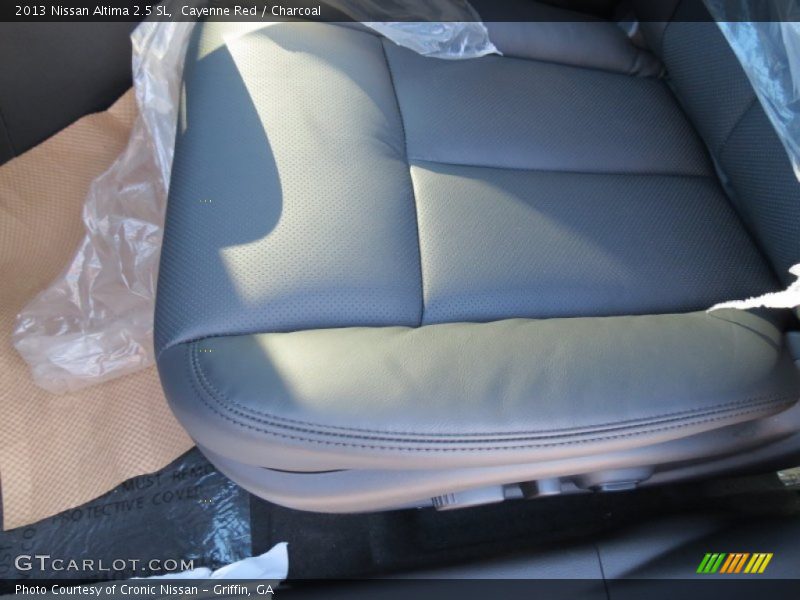 Cayenne Red / Charcoal 2013 Nissan Altima 2.5 SL