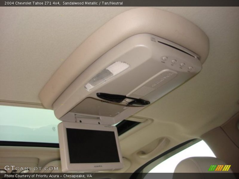 Sandalwood Metallic / Tan/Neutral 2004 Chevrolet Tahoe Z71 4x4