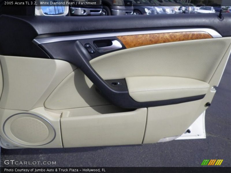 White Diamond Pearl / Parchment 2005 Acura TL 3.2
