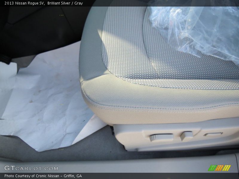 Brilliant Silver / Gray 2013 Nissan Rogue SV