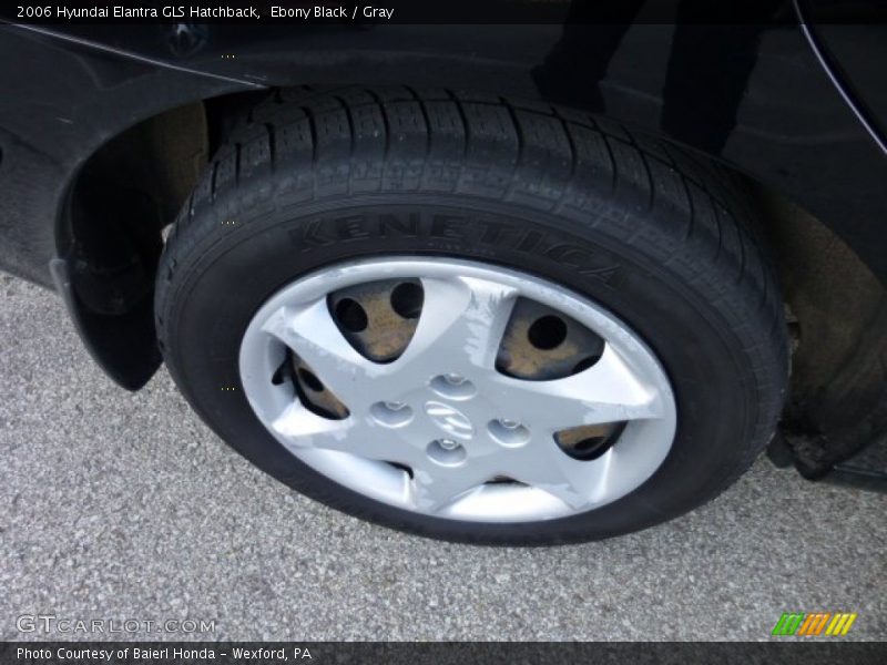 Ebony Black / Gray 2006 Hyundai Elantra GLS Hatchback