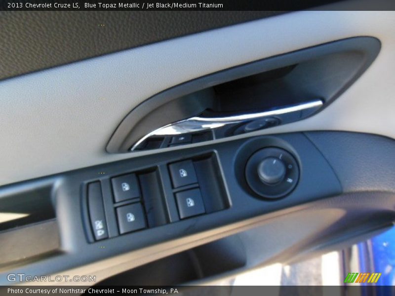 Blue Topaz Metallic / Jet Black/Medium Titanium 2013 Chevrolet Cruze LS
