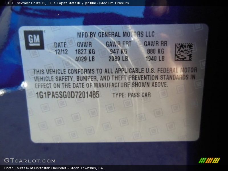 Blue Topaz Metallic / Jet Black/Medium Titanium 2013 Chevrolet Cruze LS