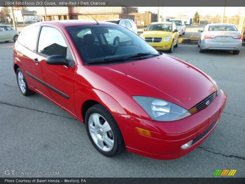 Front 3/4 View of 2004 Focus ZX3 Coupe