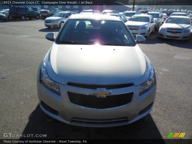 Champagne Silver Metallic / Jet Black 2013 Chevrolet Cruze LT