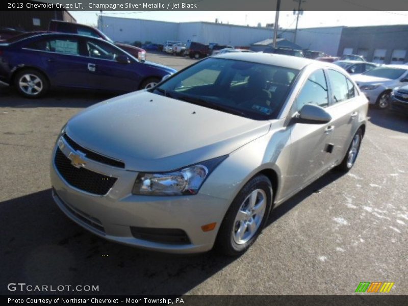 Champagne Silver Metallic / Jet Black 2013 Chevrolet Cruze LT