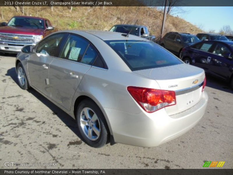 Champagne Silver Metallic / Jet Black 2013 Chevrolet Cruze LT