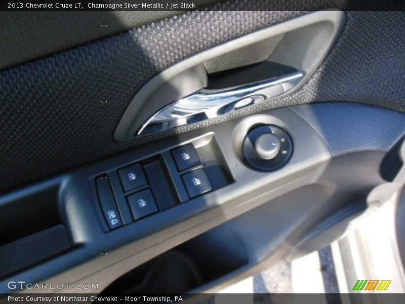 Champagne Silver Metallic / Jet Black 2013 Chevrolet Cruze LT