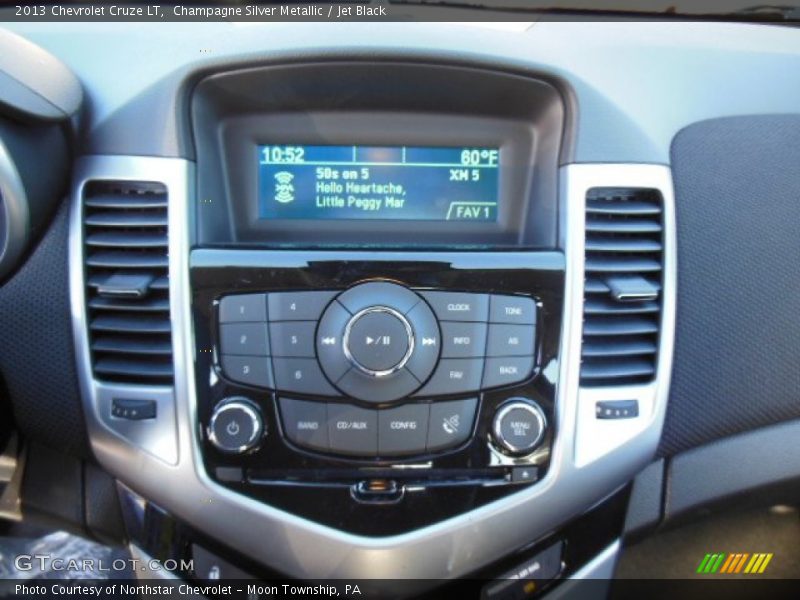 Champagne Silver Metallic / Jet Black 2013 Chevrolet Cruze LT