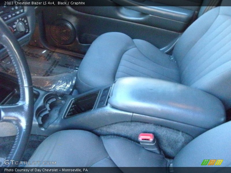 Black / Graphite 2003 Chevrolet Blazer LS 4x4