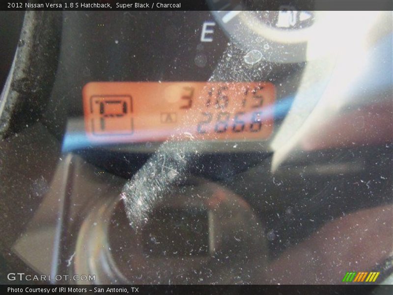 Super Black / Charcoal 2012 Nissan Versa 1.8 S Hatchback