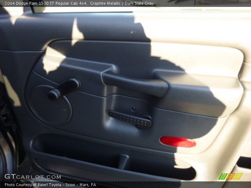 Graphite Metallic / Dark Slate Gray 2004 Dodge Ram 1500 ST Regular Cab 4x4