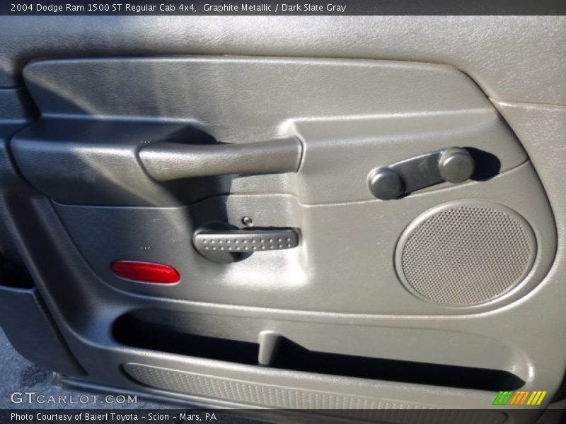 Graphite Metallic / Dark Slate Gray 2004 Dodge Ram 1500 ST Regular Cab 4x4