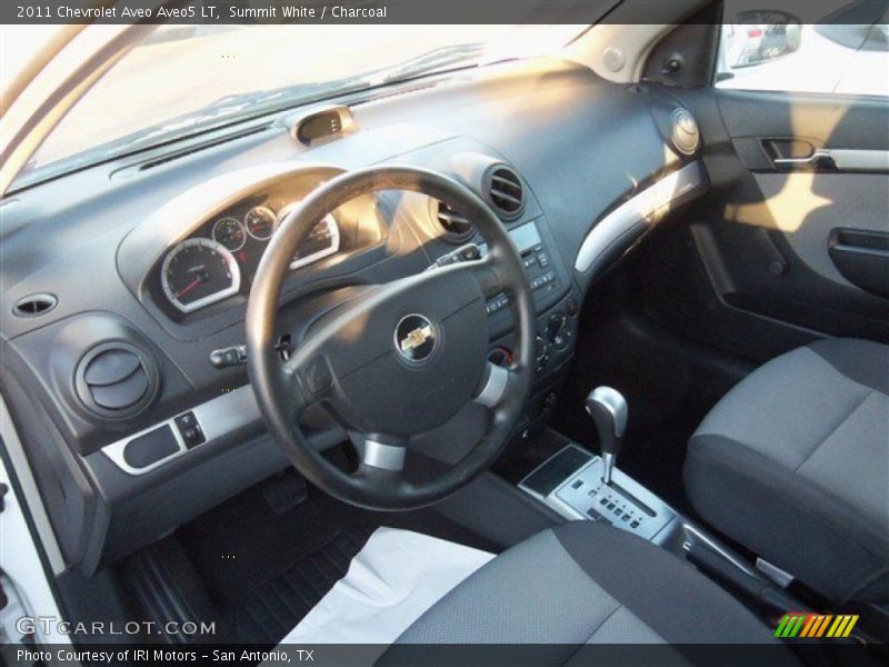 Summit White / Charcoal 2011 Chevrolet Aveo Aveo5 LT