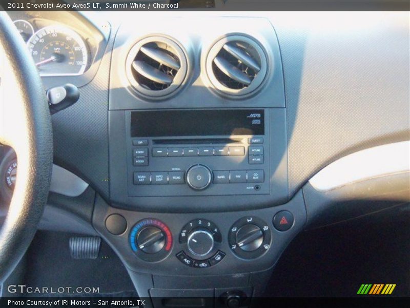 Summit White / Charcoal 2011 Chevrolet Aveo Aveo5 LT