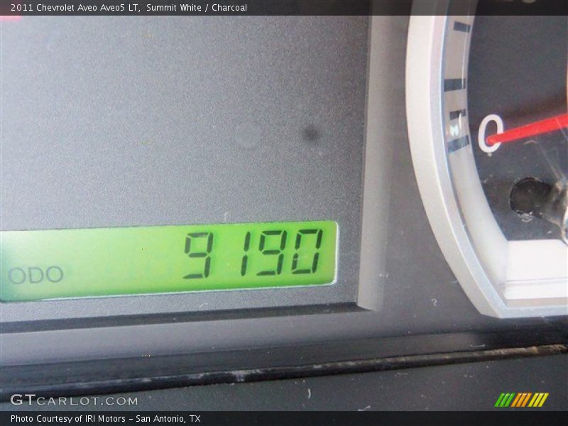 Summit White / Charcoal 2011 Chevrolet Aveo Aveo5 LT
