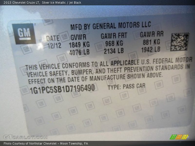 Silver Ice Metallic / Jet Black 2013 Chevrolet Cruze LT