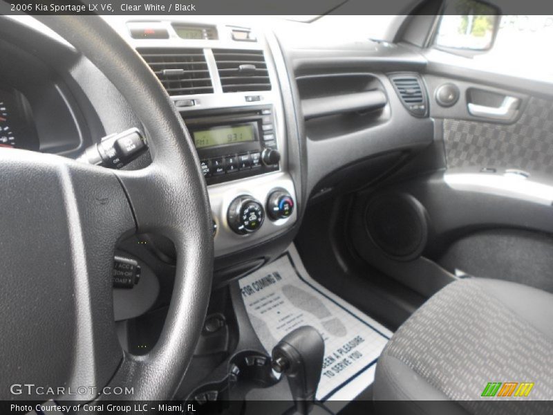 Clear White / Black 2006 Kia Sportage LX V6