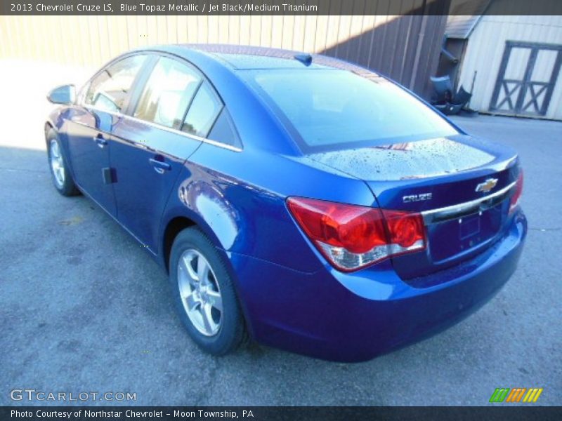 Blue Topaz Metallic / Jet Black/Medium Titanium 2013 Chevrolet Cruze LS