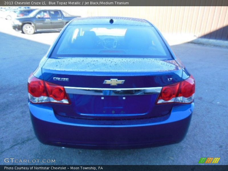 Blue Topaz Metallic / Jet Black/Medium Titanium 2013 Chevrolet Cruze LS