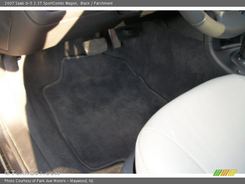 Black / Parchment 2007 Saab 9-5 2.3T SportCombi Wagon