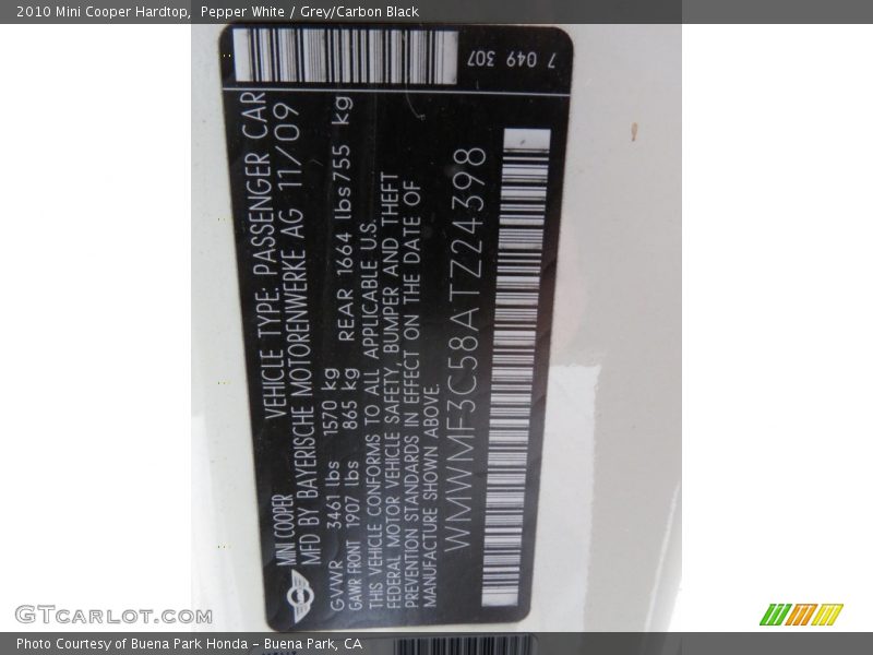 Pepper White / Grey/Carbon Black 2010 Mini Cooper Hardtop