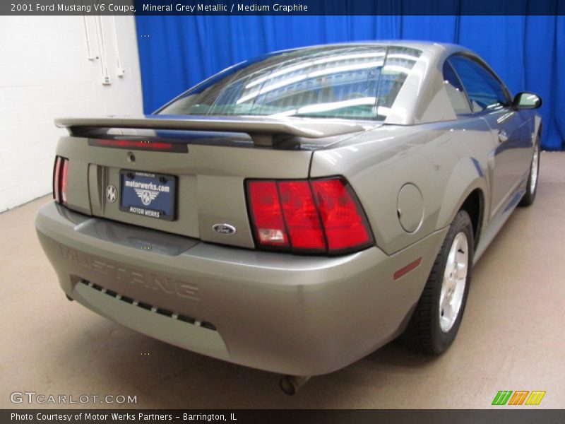 Mineral Grey Metallic / Medium Graphite 2001 Ford Mustang V6 Coupe