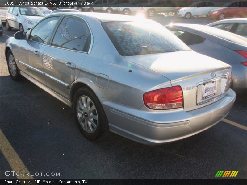 Bright Silver / Black 2005 Hyundai Sonata LX V6