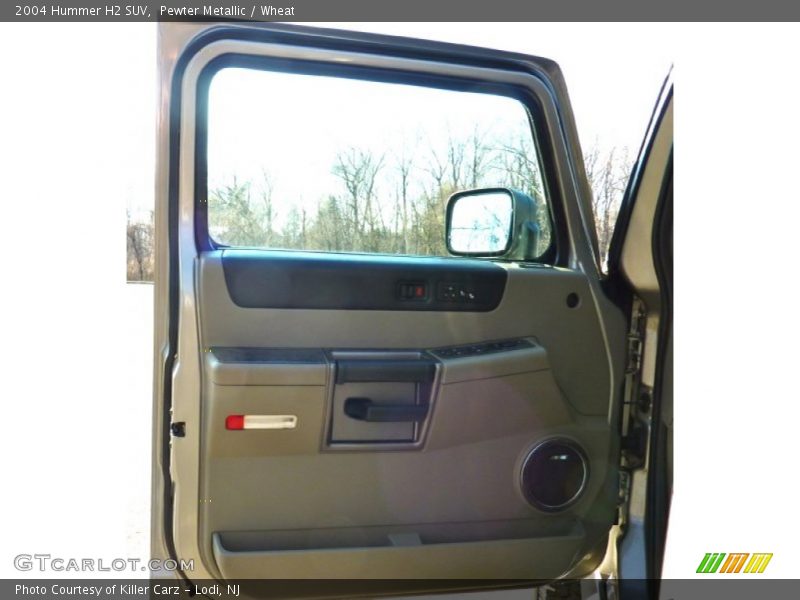 Pewter Metallic / Wheat 2004 Hummer H2 SUV