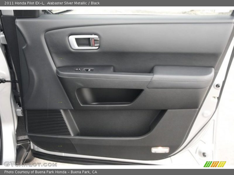 Alabaster Silver Metallic / Black 2011 Honda Pilot EX-L