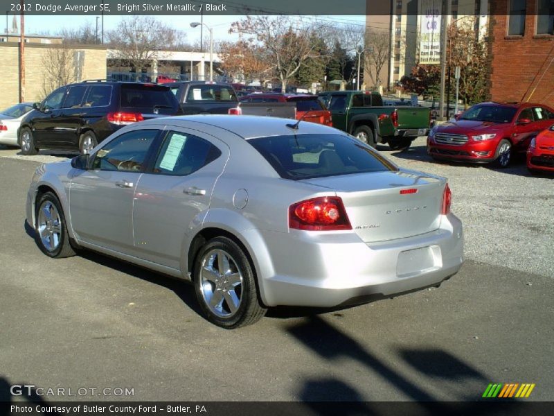 Bright Silver Metallic / Black 2012 Dodge Avenger SE