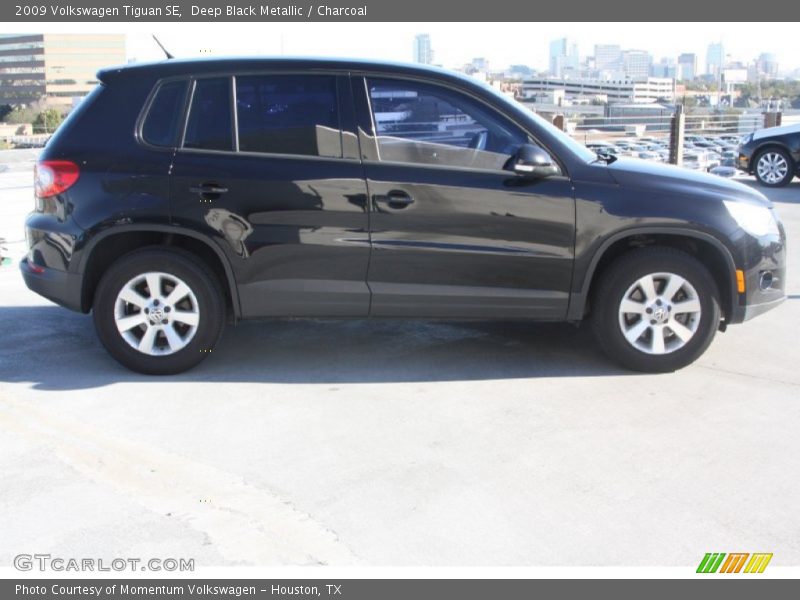 Deep Black Metallic / Charcoal 2009 Volkswagen Tiguan SE