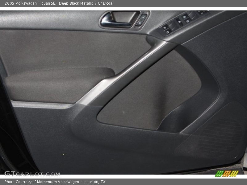 Deep Black Metallic / Charcoal 2009 Volkswagen Tiguan SE