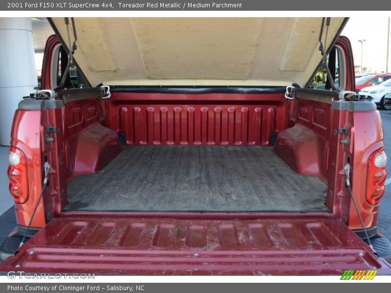 Toreador Red Metallic / Medium Parchment 2001 Ford F150 XLT SuperCrew 4x4
