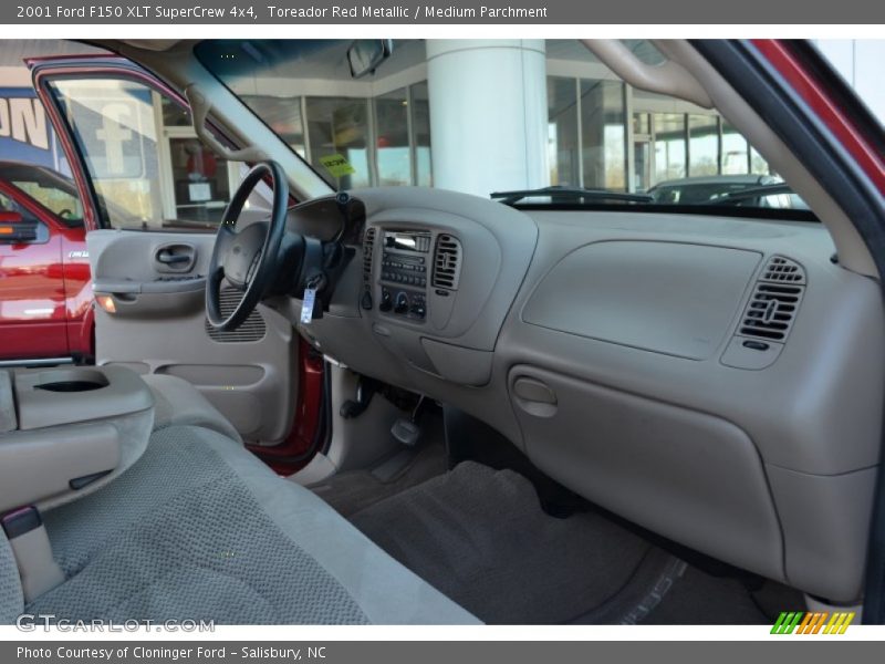 Toreador Red Metallic / Medium Parchment 2001 Ford F150 XLT SuperCrew 4x4