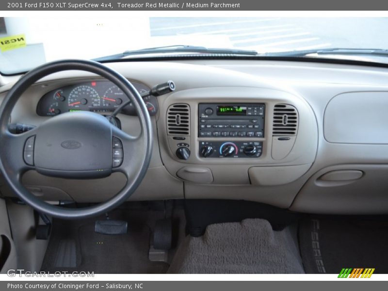 Toreador Red Metallic / Medium Parchment 2001 Ford F150 XLT SuperCrew 4x4