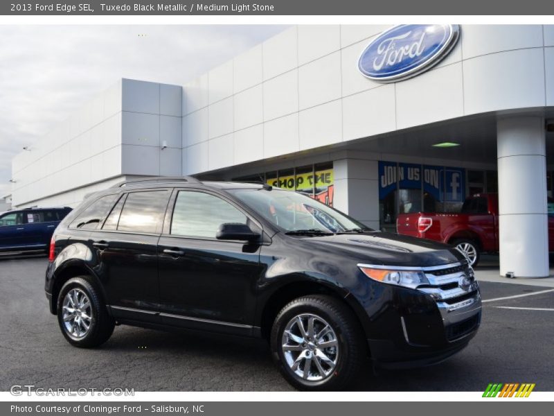 Tuxedo Black Metallic / Medium Light Stone 2013 Ford Edge SEL