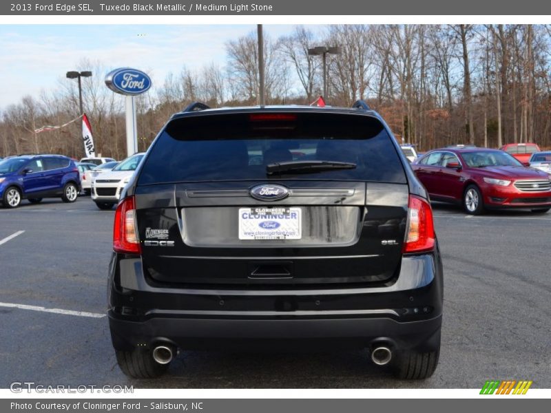 Tuxedo Black Metallic / Medium Light Stone 2013 Ford Edge SEL