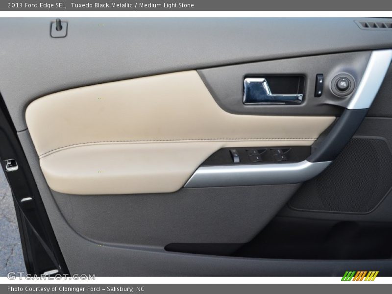 Tuxedo Black Metallic / Medium Light Stone 2013 Ford Edge SEL