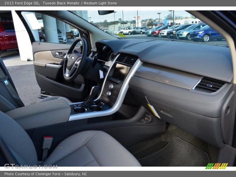 Tuxedo Black Metallic / Medium Light Stone 2013 Ford Edge SEL