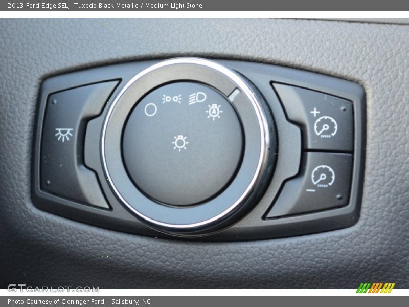 Tuxedo Black Metallic / Medium Light Stone 2013 Ford Edge SEL