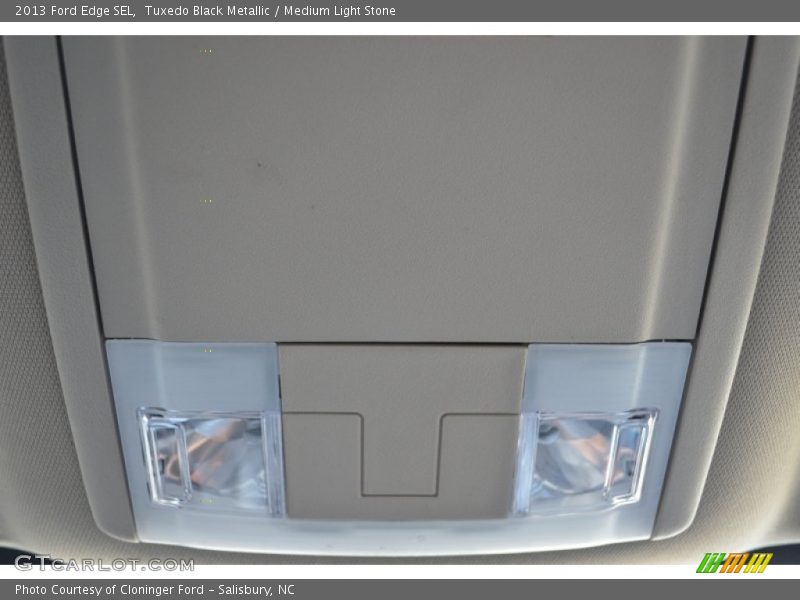 Tuxedo Black Metallic / Medium Light Stone 2013 Ford Edge SEL
