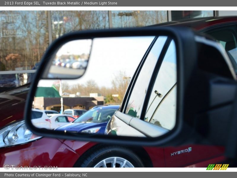 Tuxedo Black Metallic / Medium Light Stone 2013 Ford Edge SEL