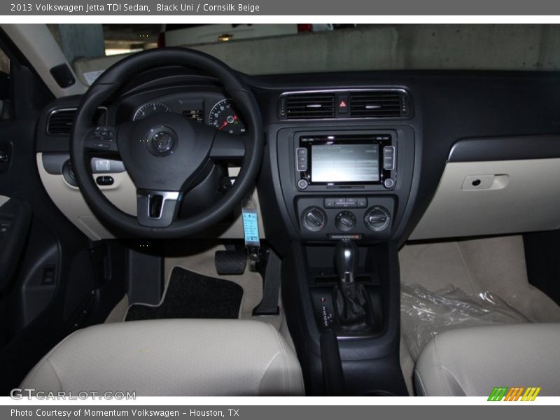 Black Uni / Cornsilk Beige 2013 Volkswagen Jetta TDI Sedan