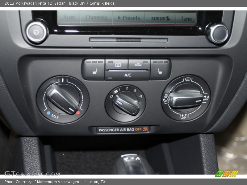Black Uni / Cornsilk Beige 2013 Volkswagen Jetta TDI Sedan